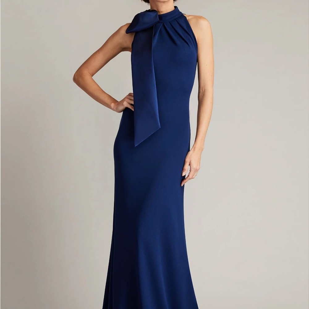 Tadashi Shoji Sleeveless Mock-Neck Bow Gown navy blue large